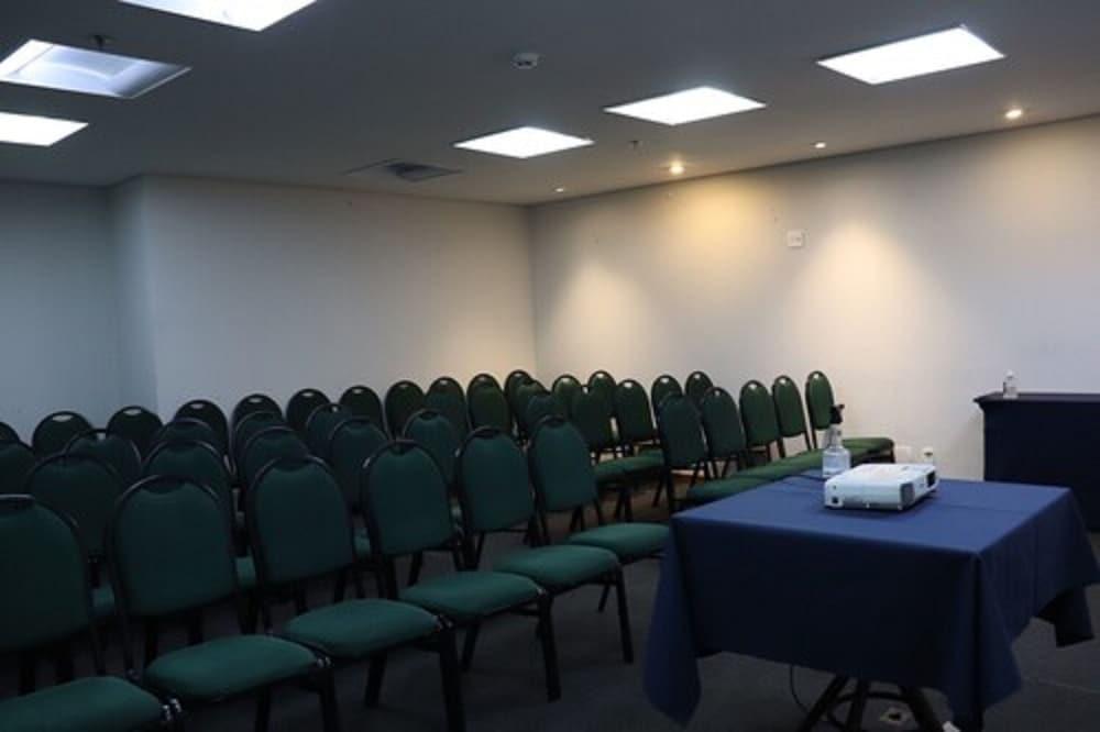 Express Vieiralves Hotel Manaus Exterior foto